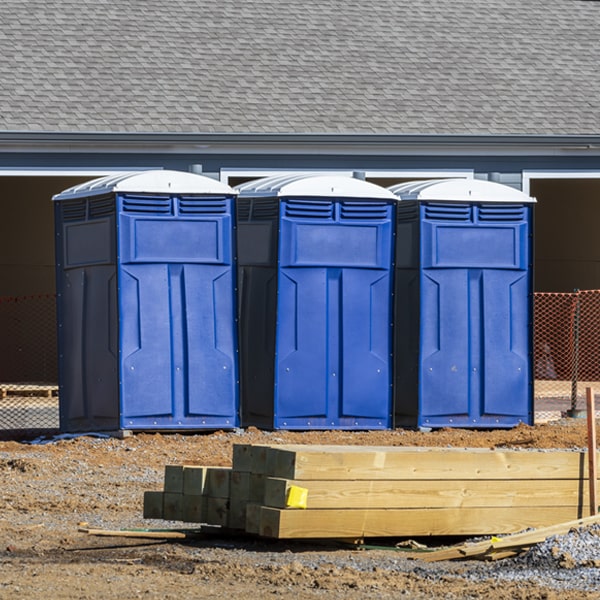 what is the maximum capacity for a single portable toilet in Pearcy